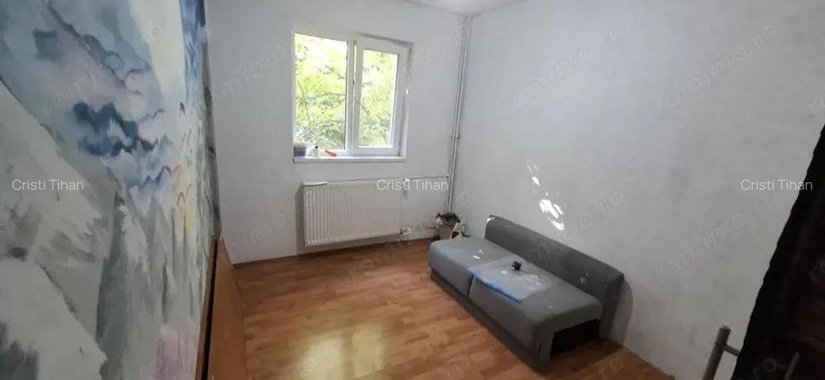 Apartament 3 camere Luica / Piata Resita - 4