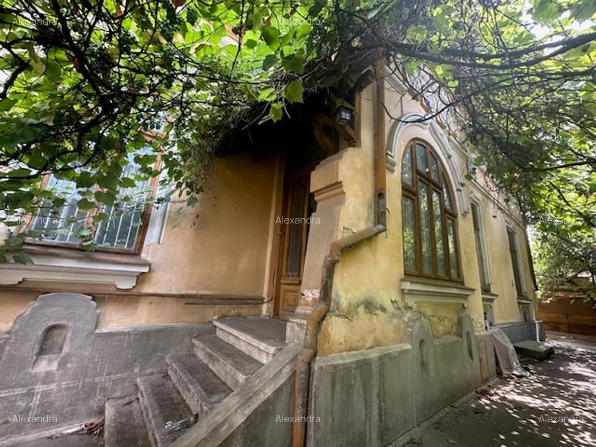 Vanzare imobil cu arhitectura neoromaneasca - teren 460mp - Victoriei- Capitale - 2