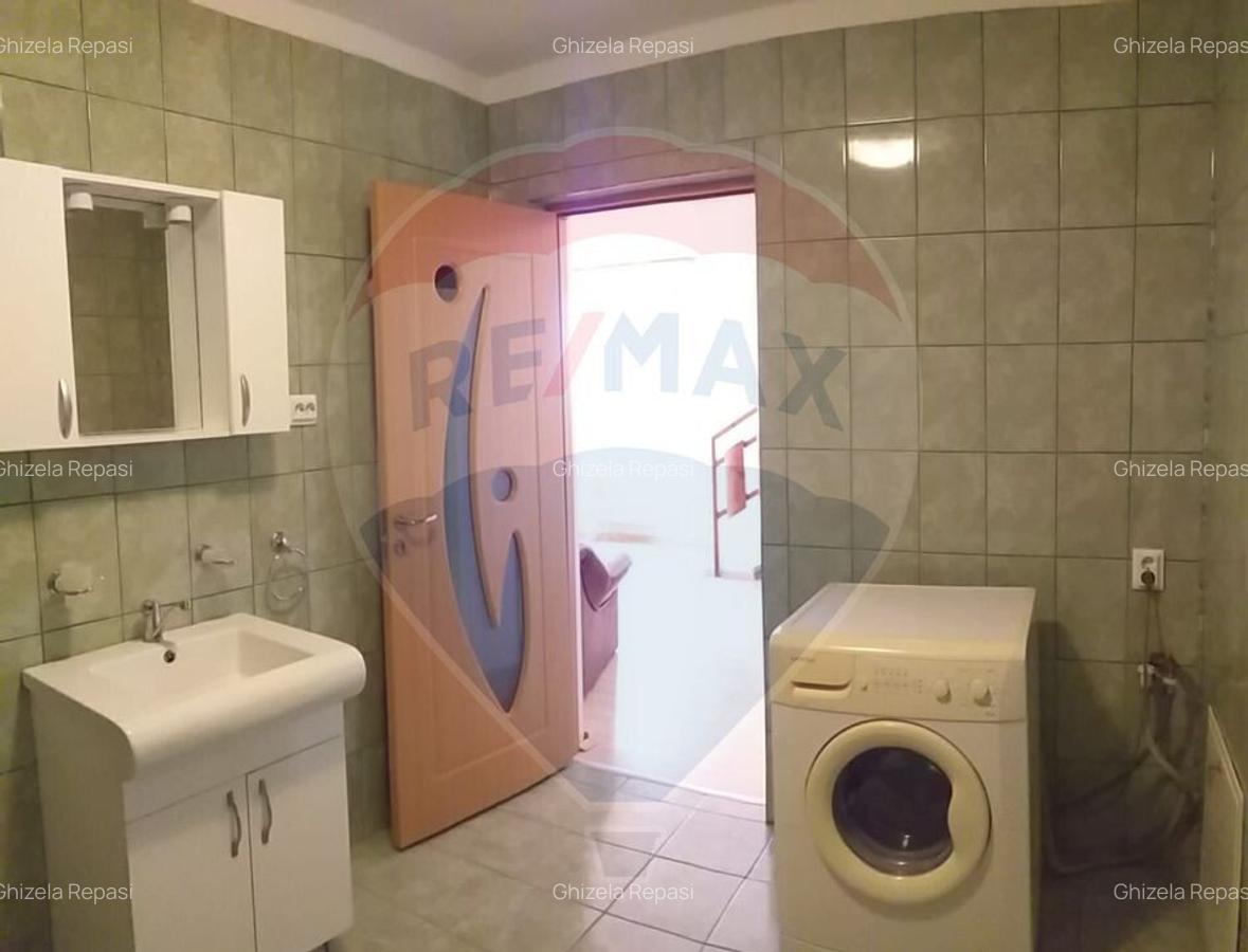 Casa / Vila cu 5 camere de vanzare - 6