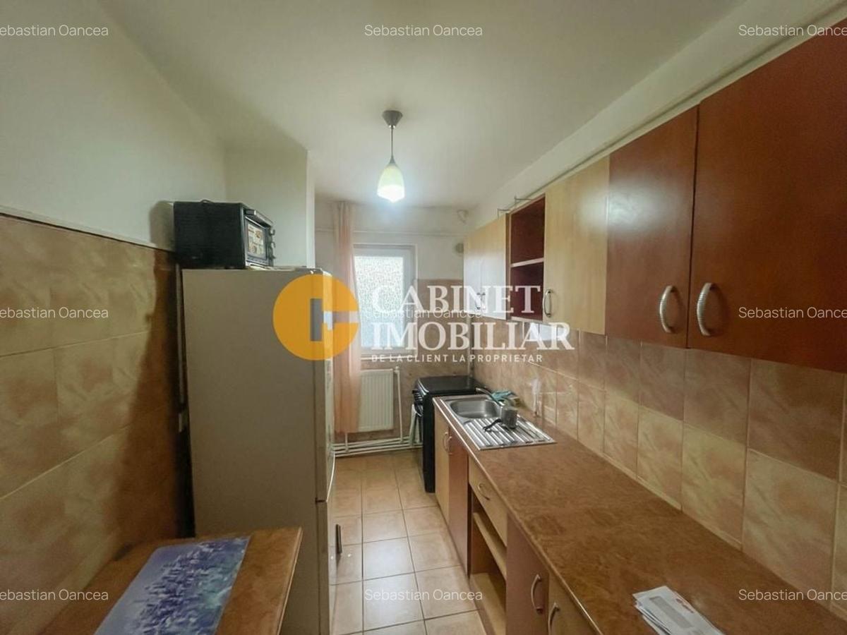 Apartament 3 Camere Semidecomandat - Zona Dacia - 4