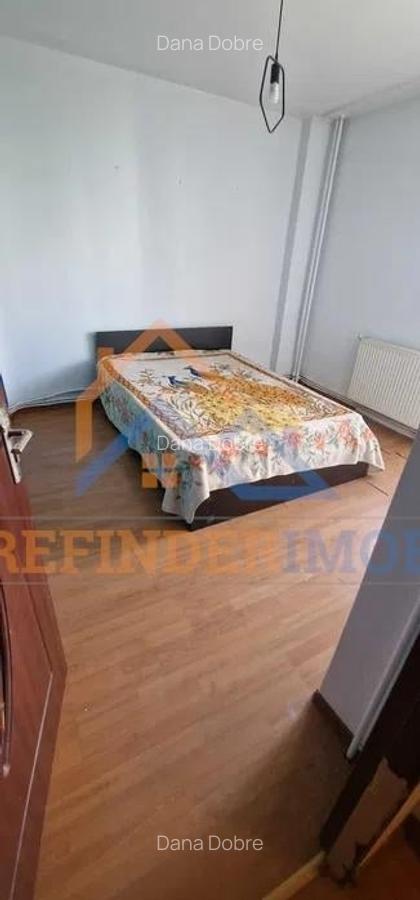 Apartament cu 2 camere decomandat în Rahova - 2