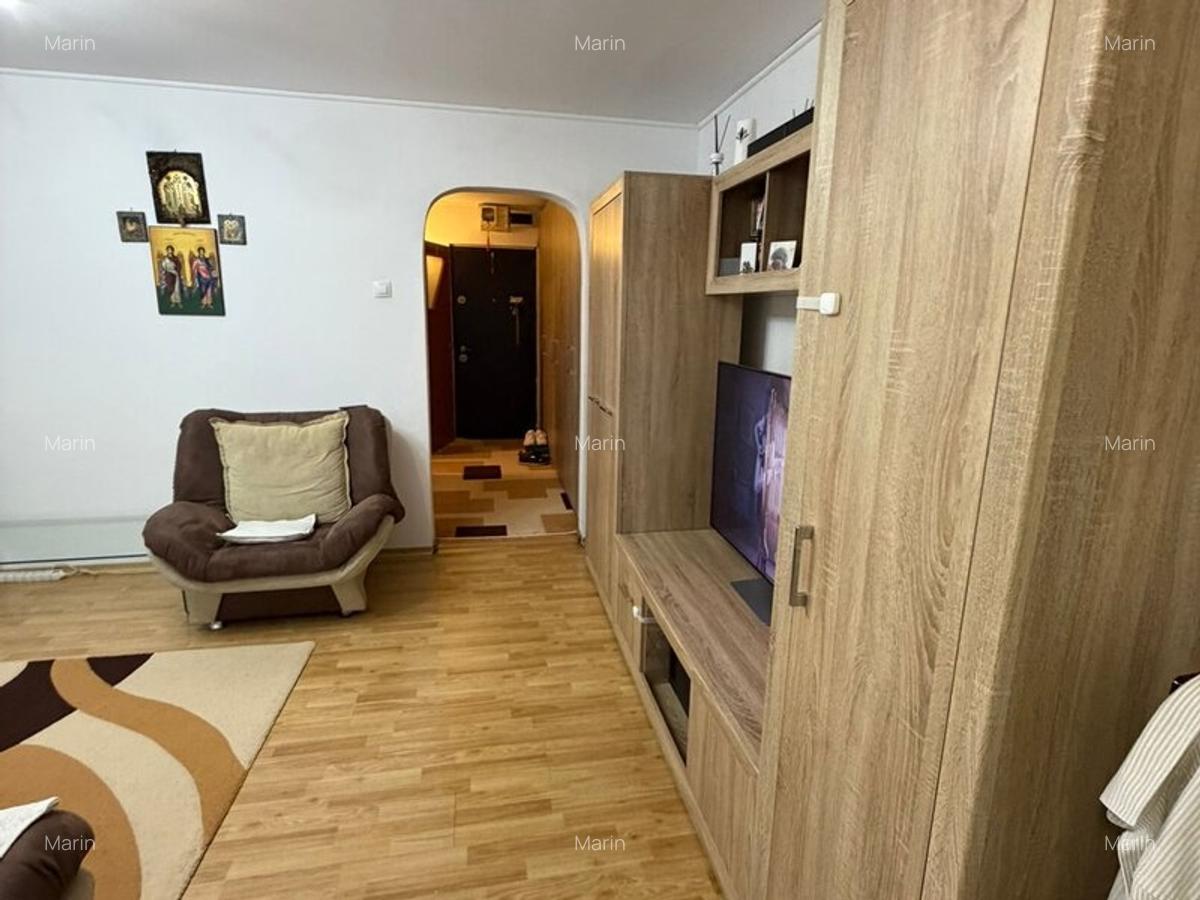 1 Decembrie 1918, metrou 10 min., Ozana str. Fetesti - 10