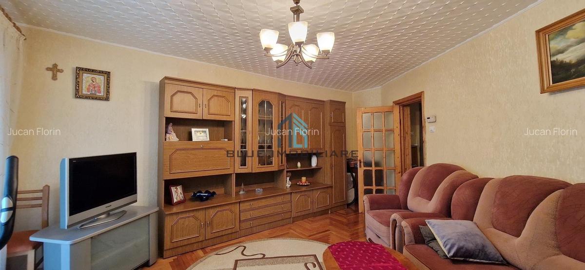 Apartament cu 4 camere. etaj 2, bloc 1982 - 6
