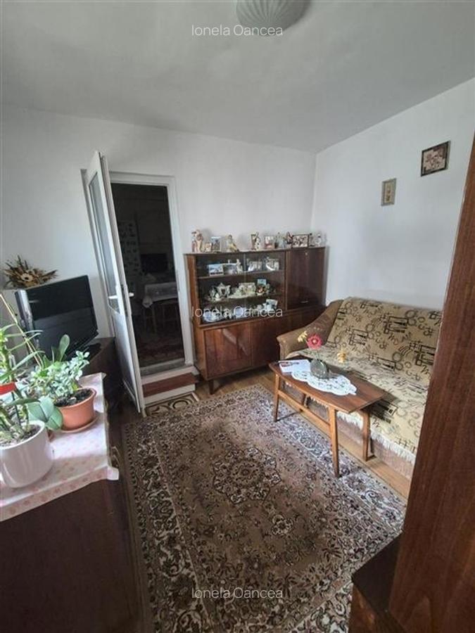 Oportunitate investitie,  4 apartamente la casa, Noua - 9