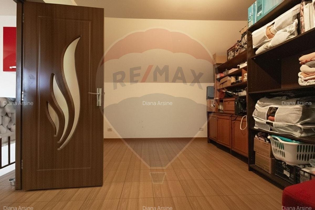 Casa / Vila cu 6 camere de vanzare in zona Sagului - 14