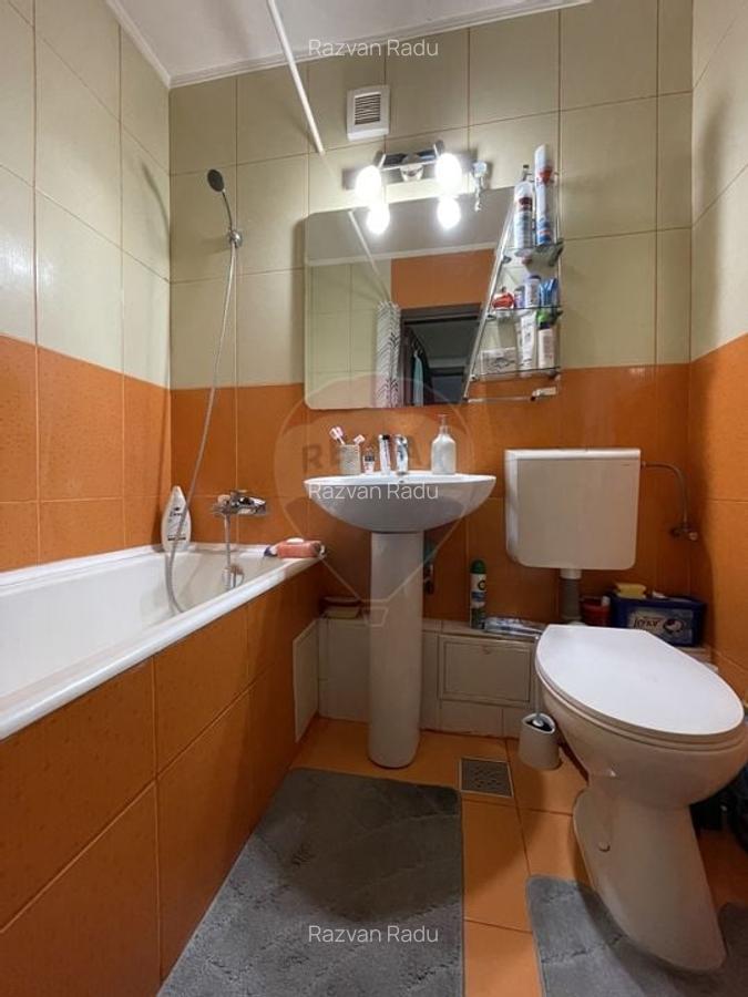 Apartament cu 3 camere decomandat în Camil Ressu - 10