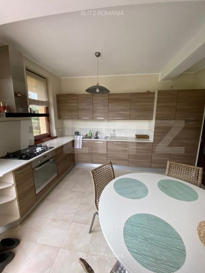 Casa individuala de vanzare, 250 mp utili, teren 1200 mp, zona Unirea - 4