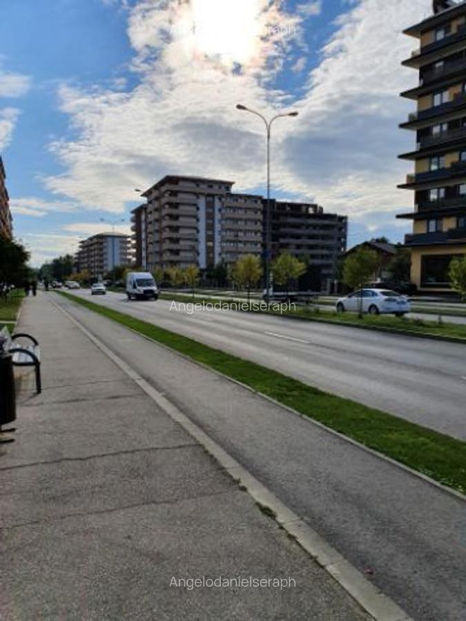 Spatiu comercial parter de inchiriat - 73 mp - 600 €/lună - Showroom Bloc DC5, Ramnicu Valcea - 10