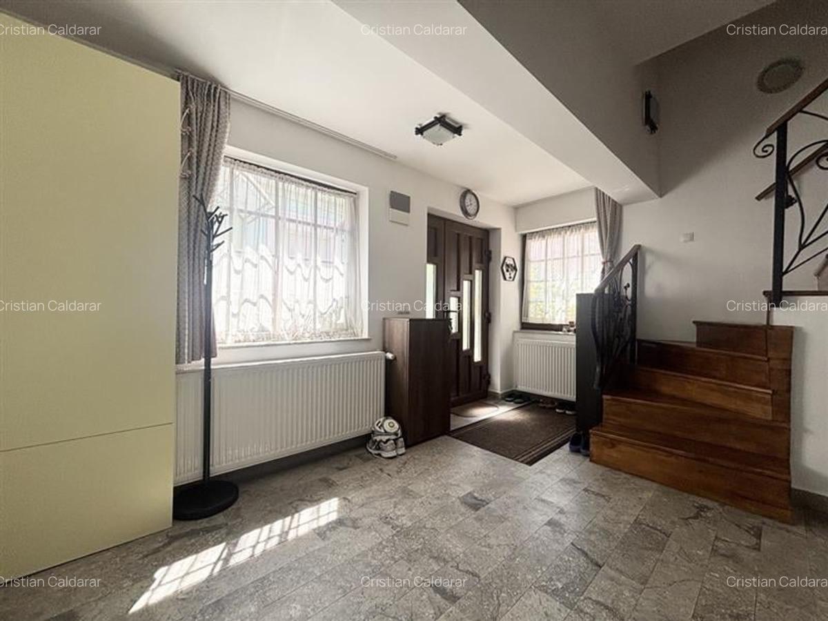Casă cu 3 camere în Central - 10