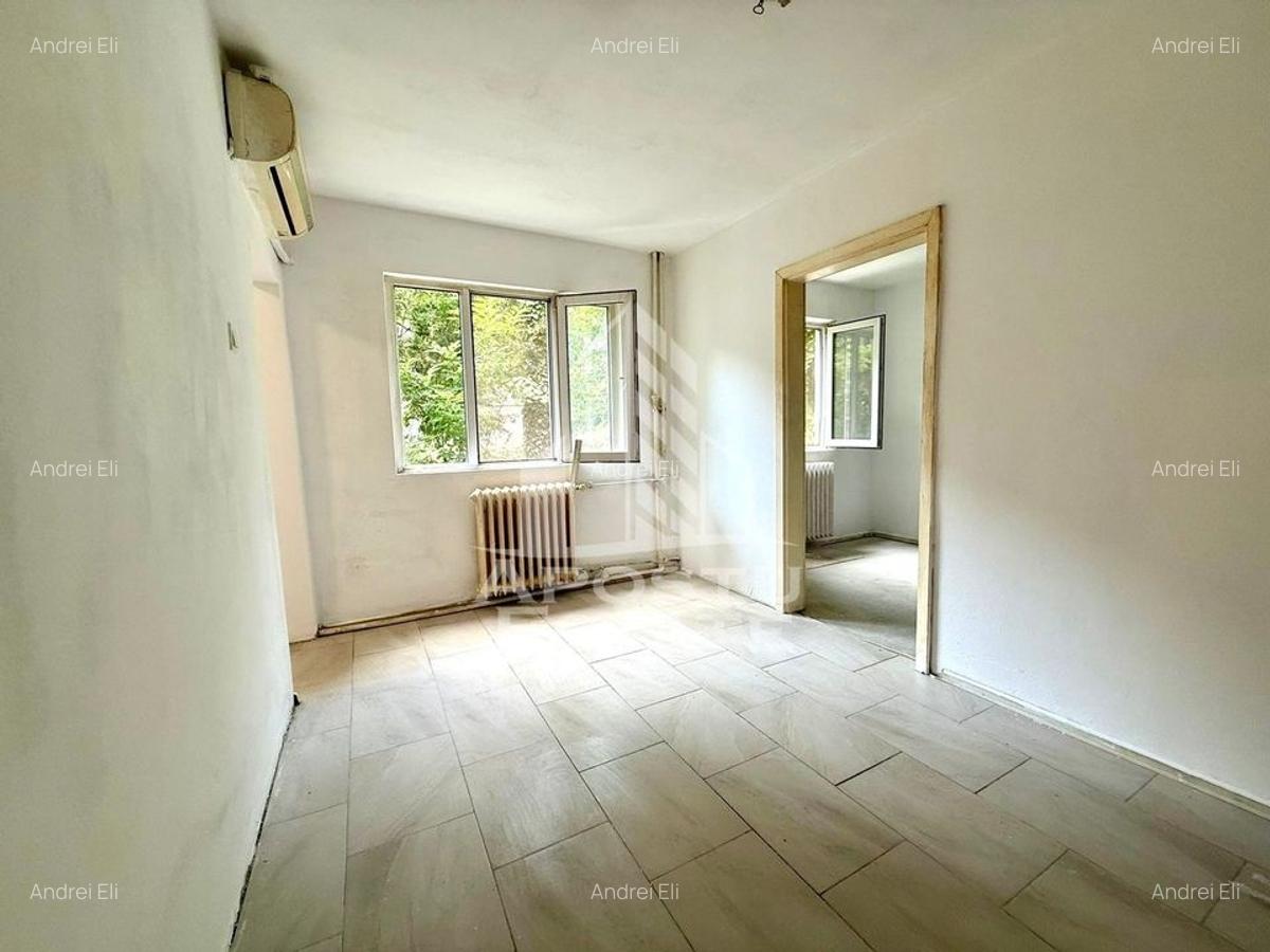 Apartament 2 camere, etajul 1, situat in zona Sagului - 1