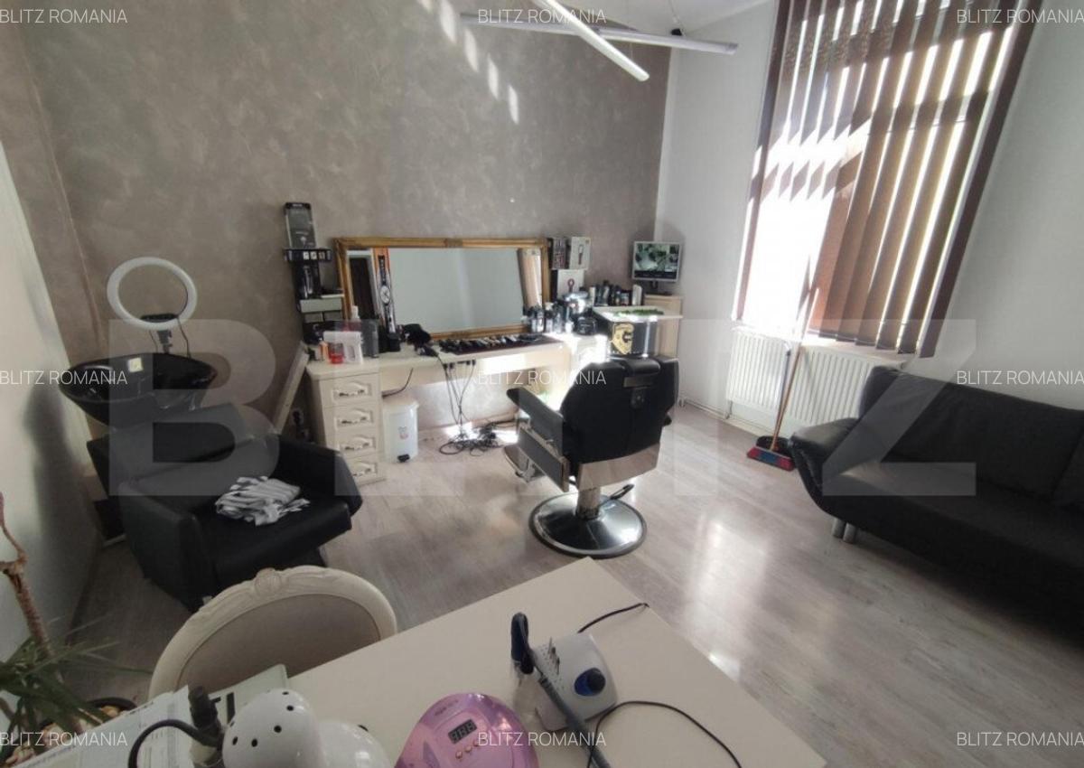 Ocazie! Doua case individuale in aceeasi curte in Radauti - 13