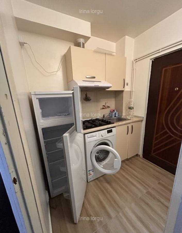 1300 ron! Garaoniera Podu Ros - Nicolina - 3