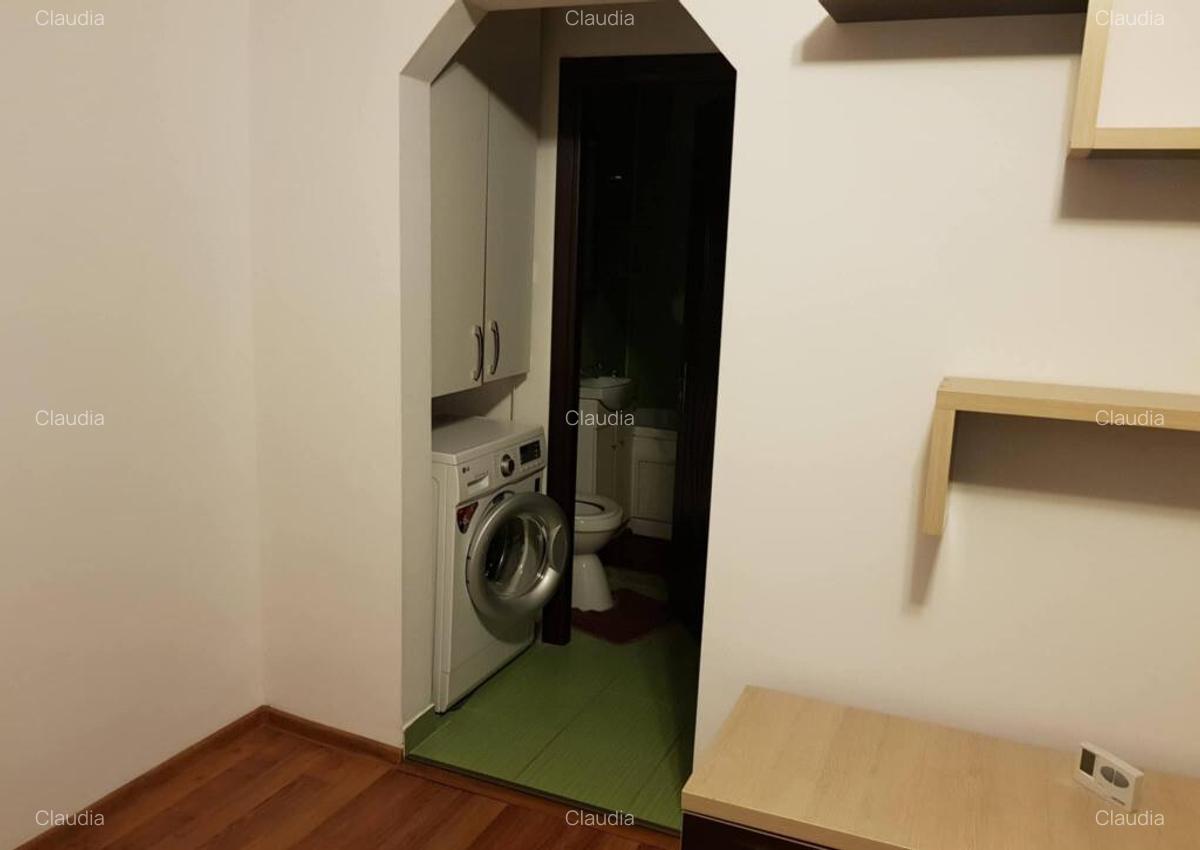 Apartament 2 camere zona TRACTORUL - 1