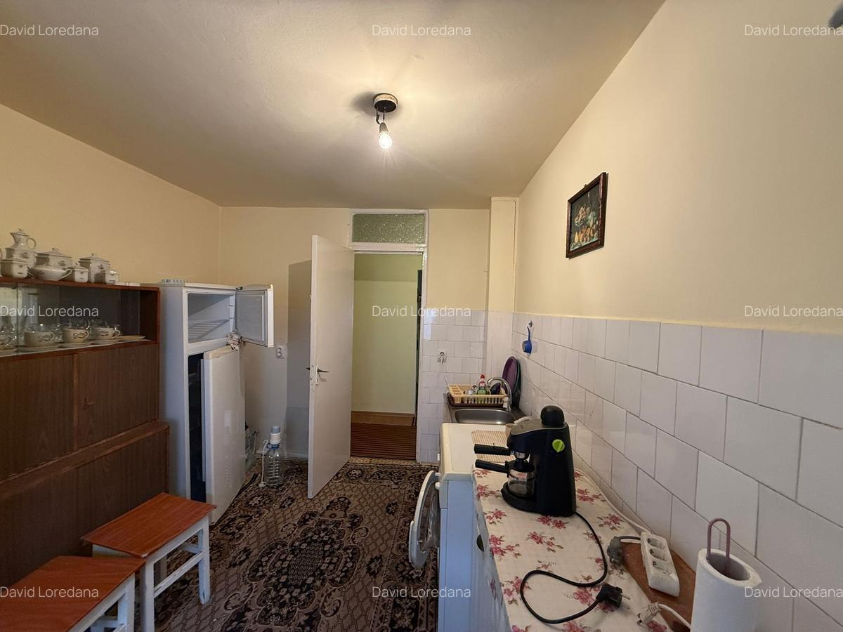 Apartament 3 camere, decomandat, parter, zona Calea Zarandului - 6