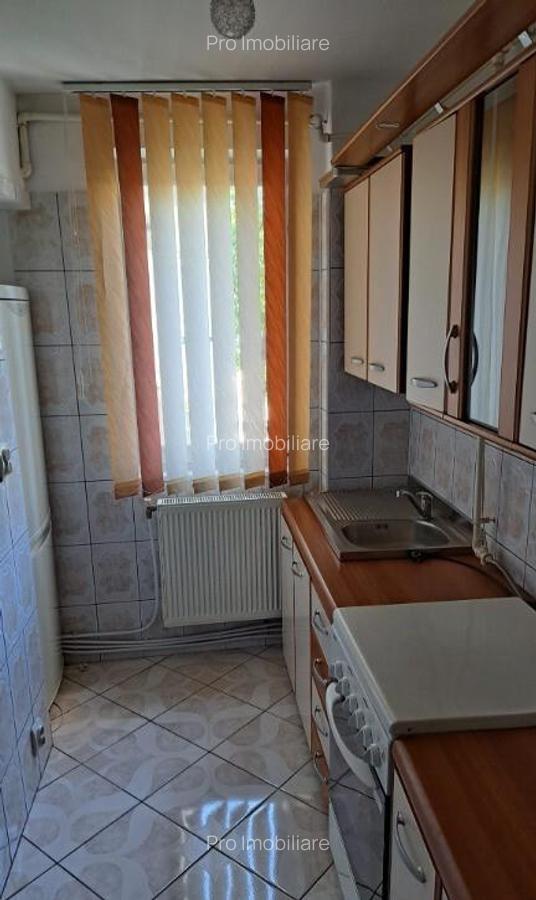 Vand apartament 3 camere decomandat - 13