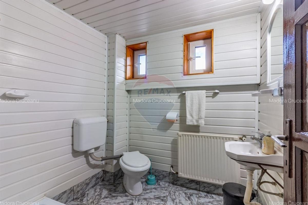 Vila/Pensiune de vanzare in Sinaia - 450 mp, langa Castelul Peles - 11