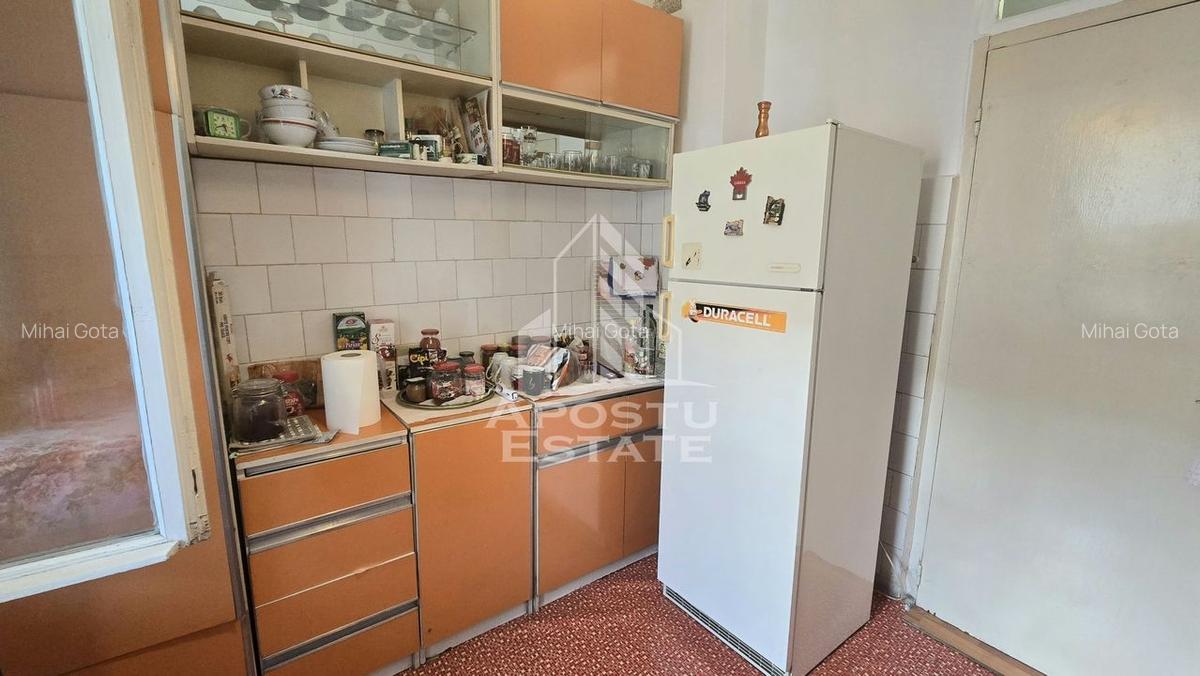 Apartament cu 2 camere, decomandat, etaj intermediar, zona Soarelui - 5
