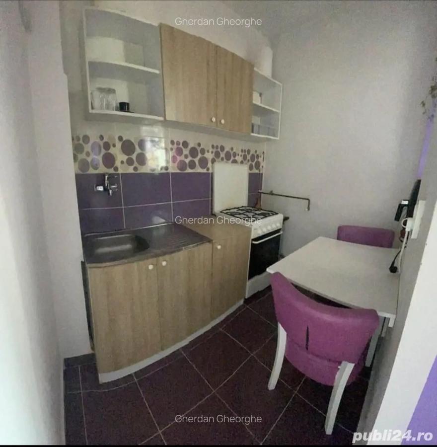 Inchiriez garsoniera - 1