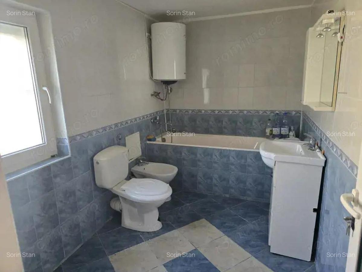 Casa de vanzare in Dumbrava Bacau cu 1100 mp - 8