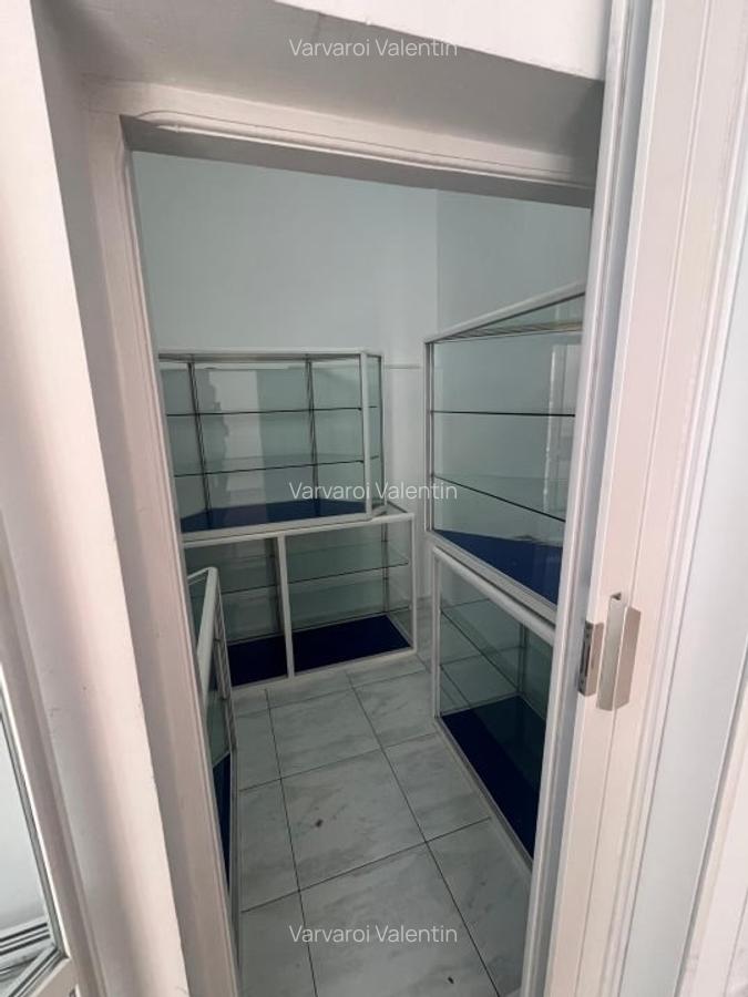 Spatiu comercial stradal Bd.Unirii - Traian - 70 mp - 7