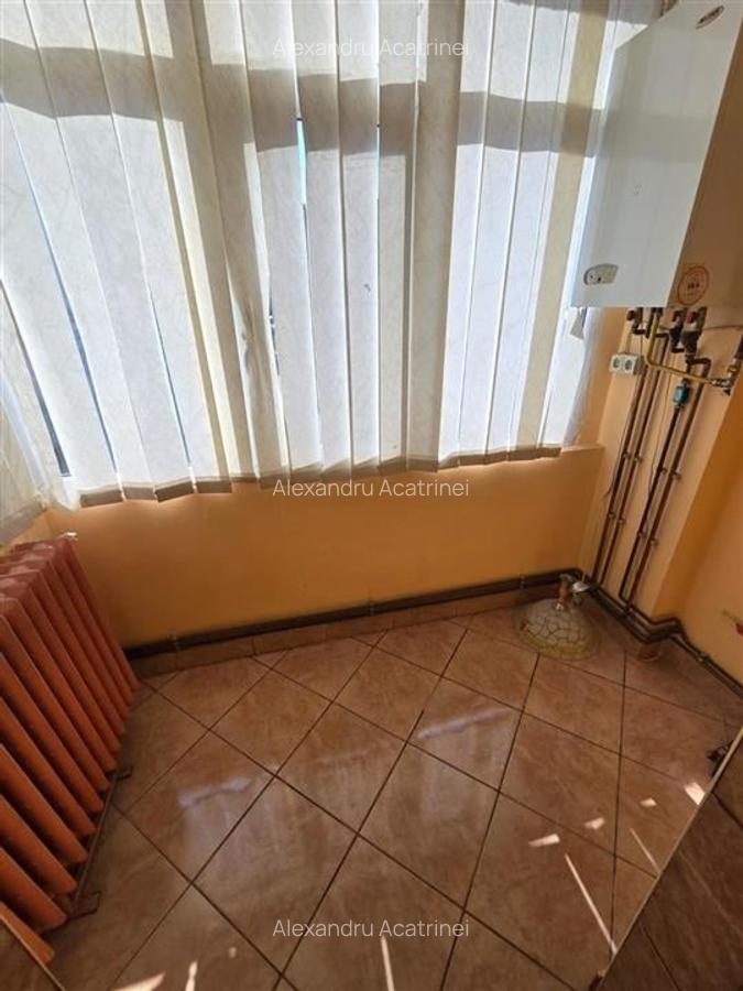 Etaj 1 - Nicolina Str. Salciilor, 2 camere decomandat 52mp, liber - 4