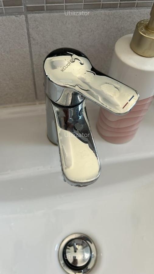 Proprietar vand  apartament  2 camere utilat si mobilat - 5