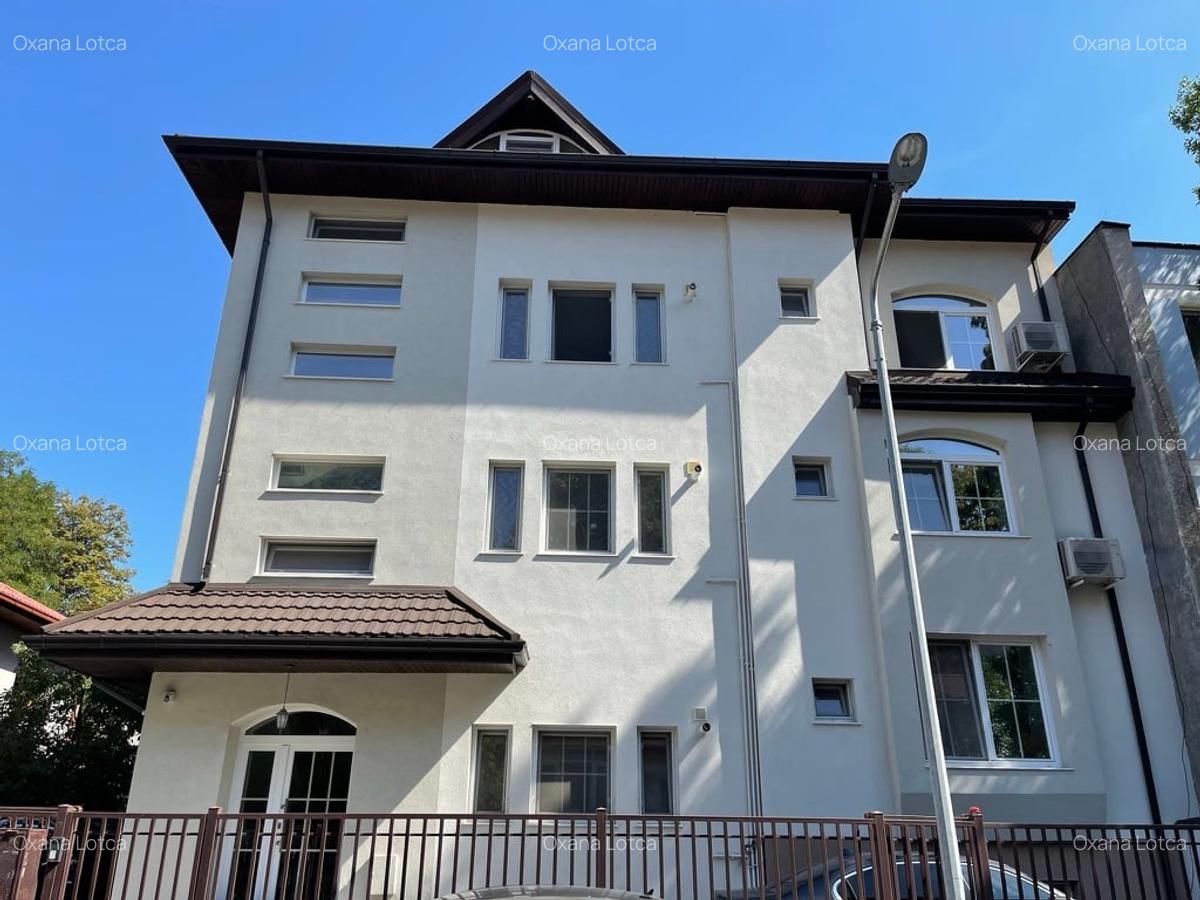 Floreasca / Casa Individuală cu 4 Apartamente - Birouri / Parcare + Curte / 2021 - 3