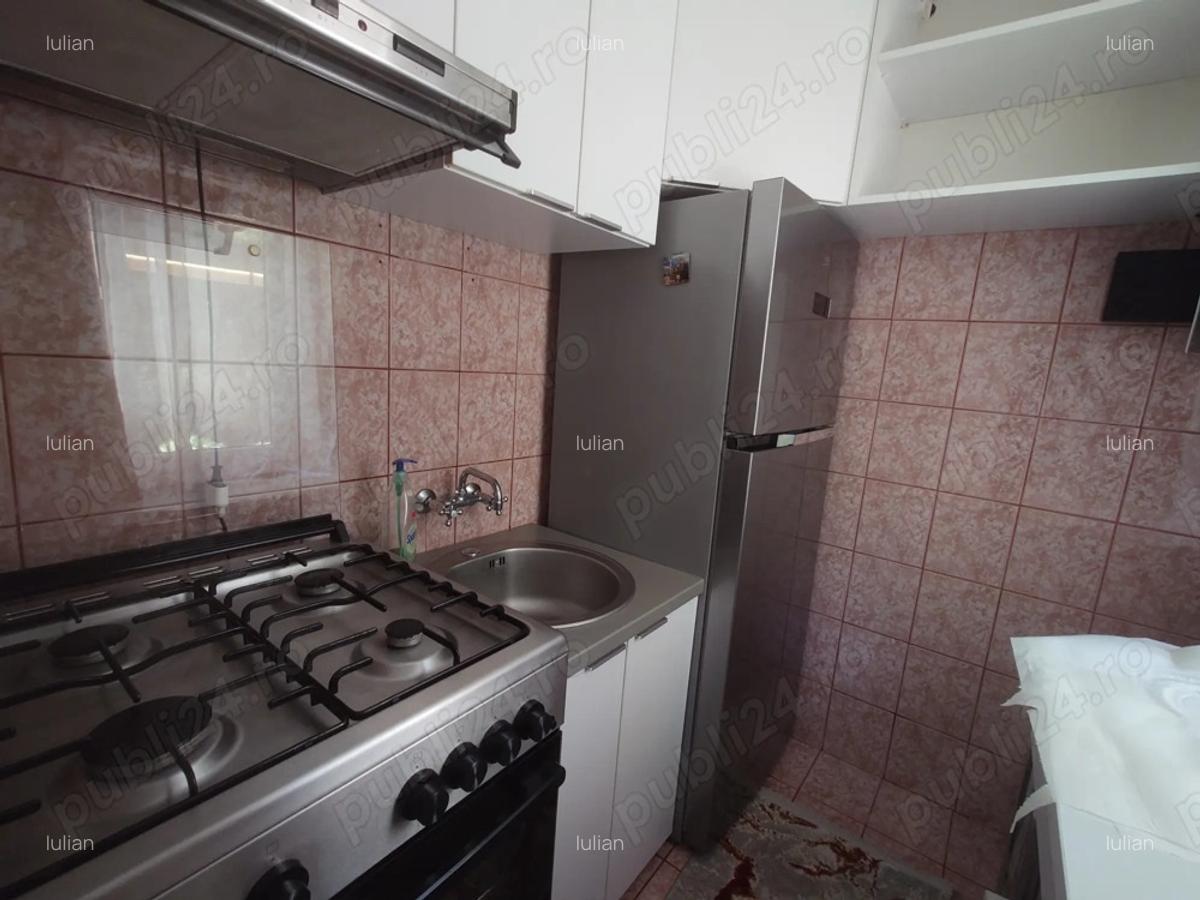 De inchiriat apartament 2 camere Constan?a, zona ?coala 8 - 2