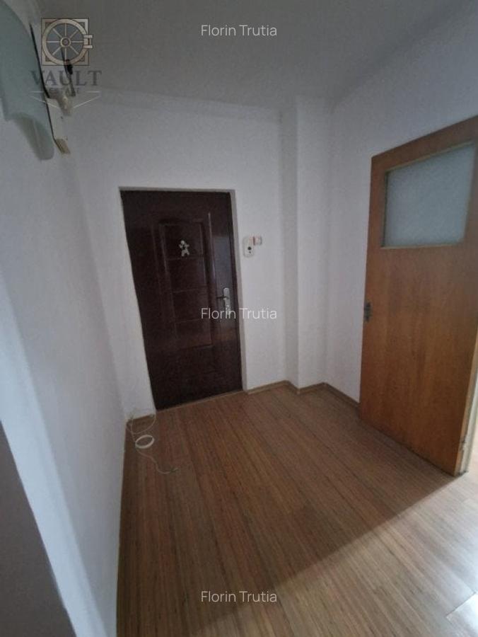 Apartament 3 camere - Fizicienilor - 11