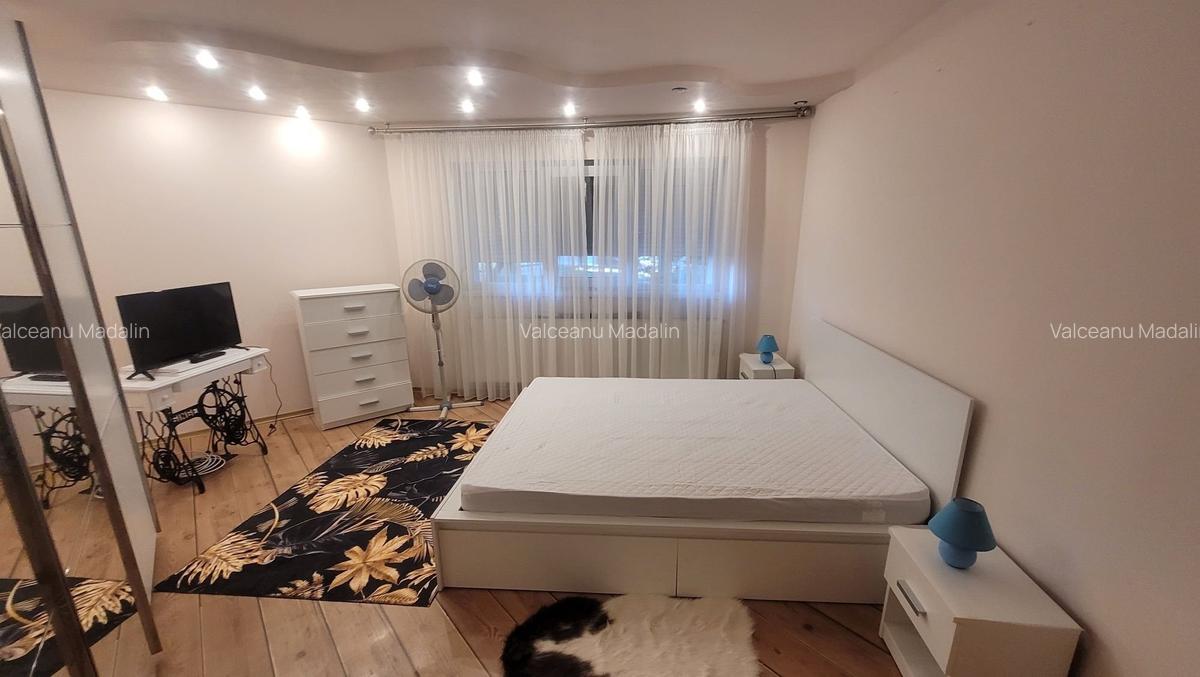 Apartament cu 2 camere decomandat în Soarelui - 3