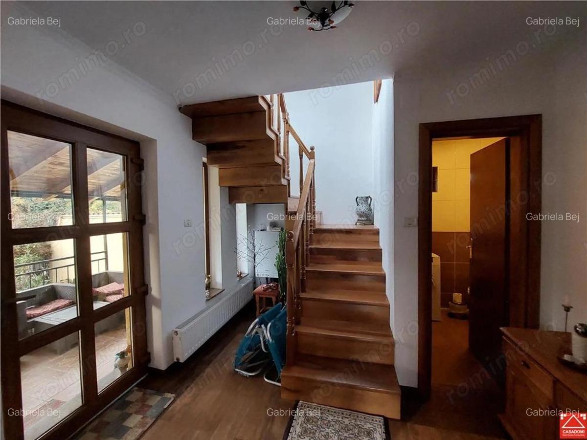 Casa mare pentru 2 familii sau pentru afacere - 20