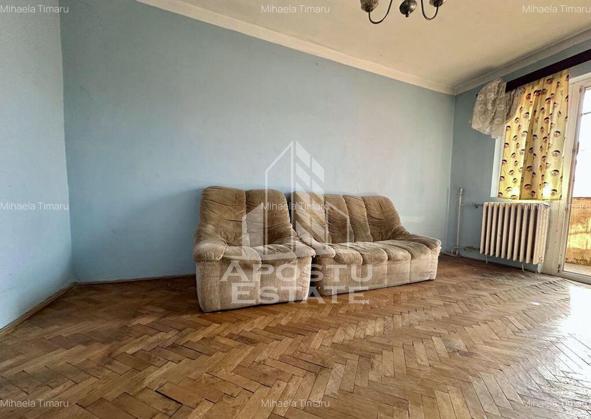 Apartament cu 3 camere, decomandat, zona Dambovita - 1