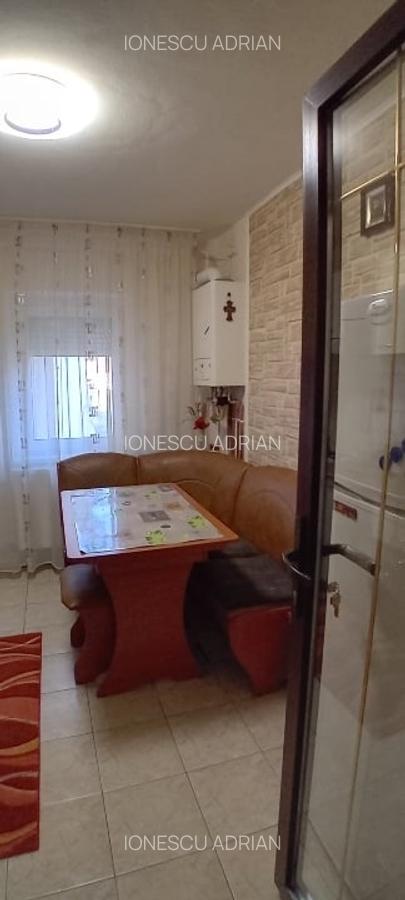 Direct proprietar – Apartament mobilat, vedere sud – Zărnești, 69.900 € - 10