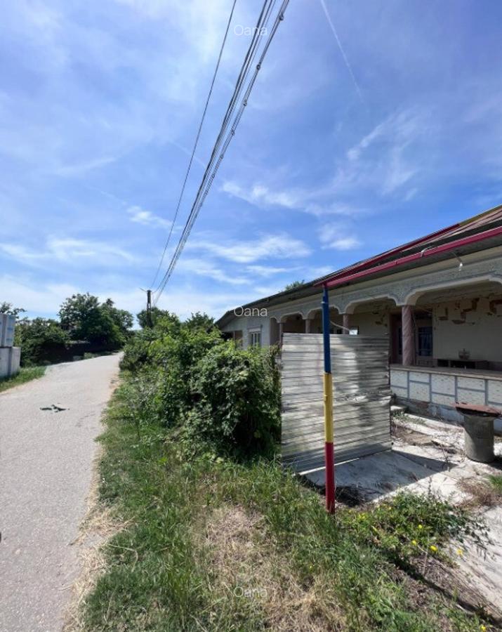 Casa si spatiu comercial in Singureni, Giurgiu - 2