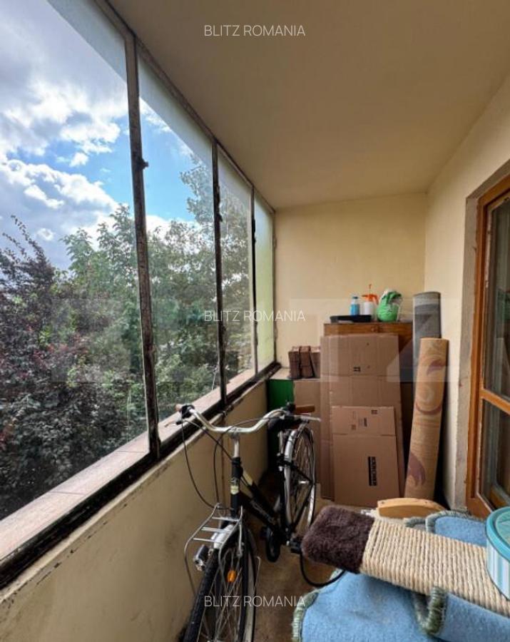 Apartament de vanzare, 3 camere, 67 mp, etaj intermediar, zo - 8