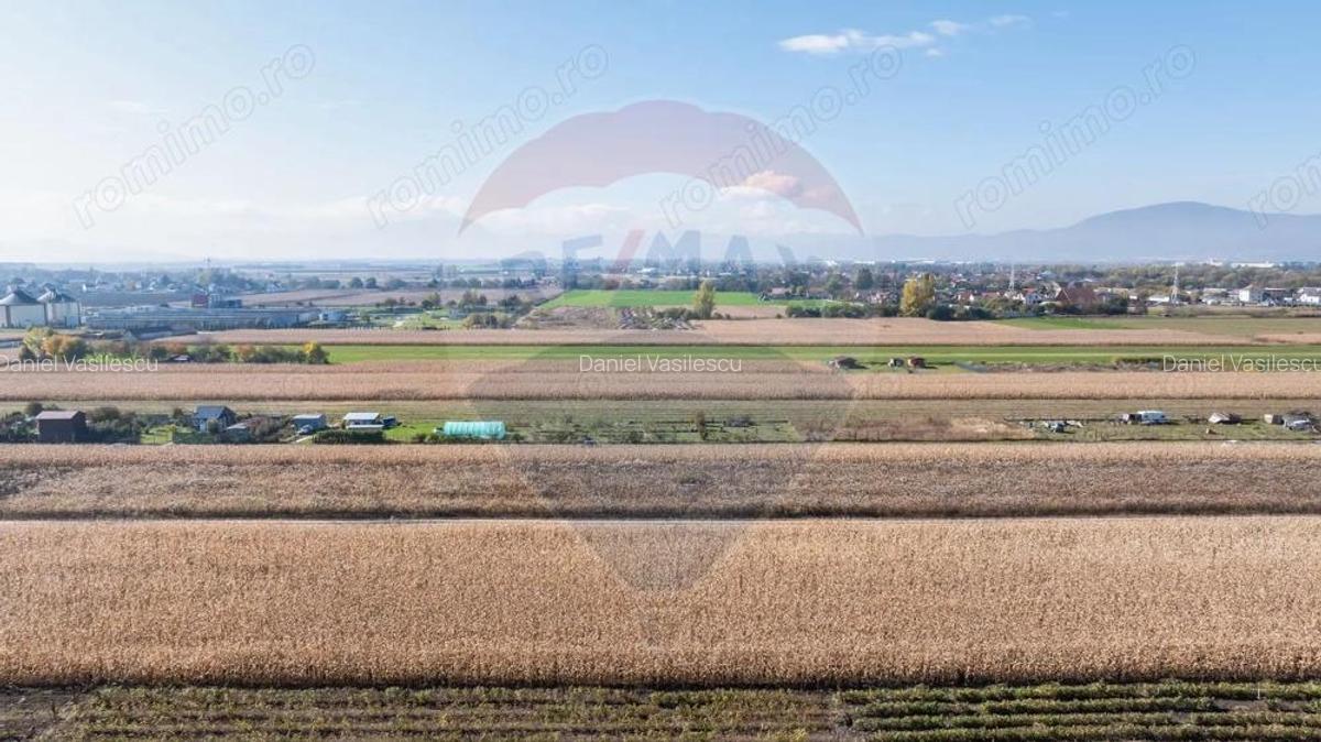 Teren Brasov -Strada Aron Pumnul, 520-1040-2600 mp, 5 loturi - 2