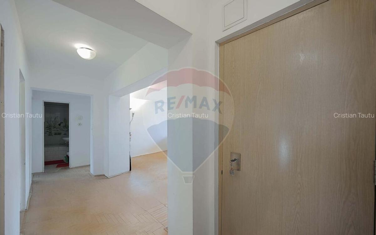 De vanzare apartament 4 camere B-dul ?tefan cel Mare, R... - 18
