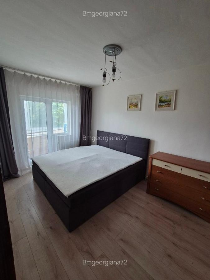 Proprietar închiriez apartament 3 camere parc Bucovina/Bld.Cetății - 3