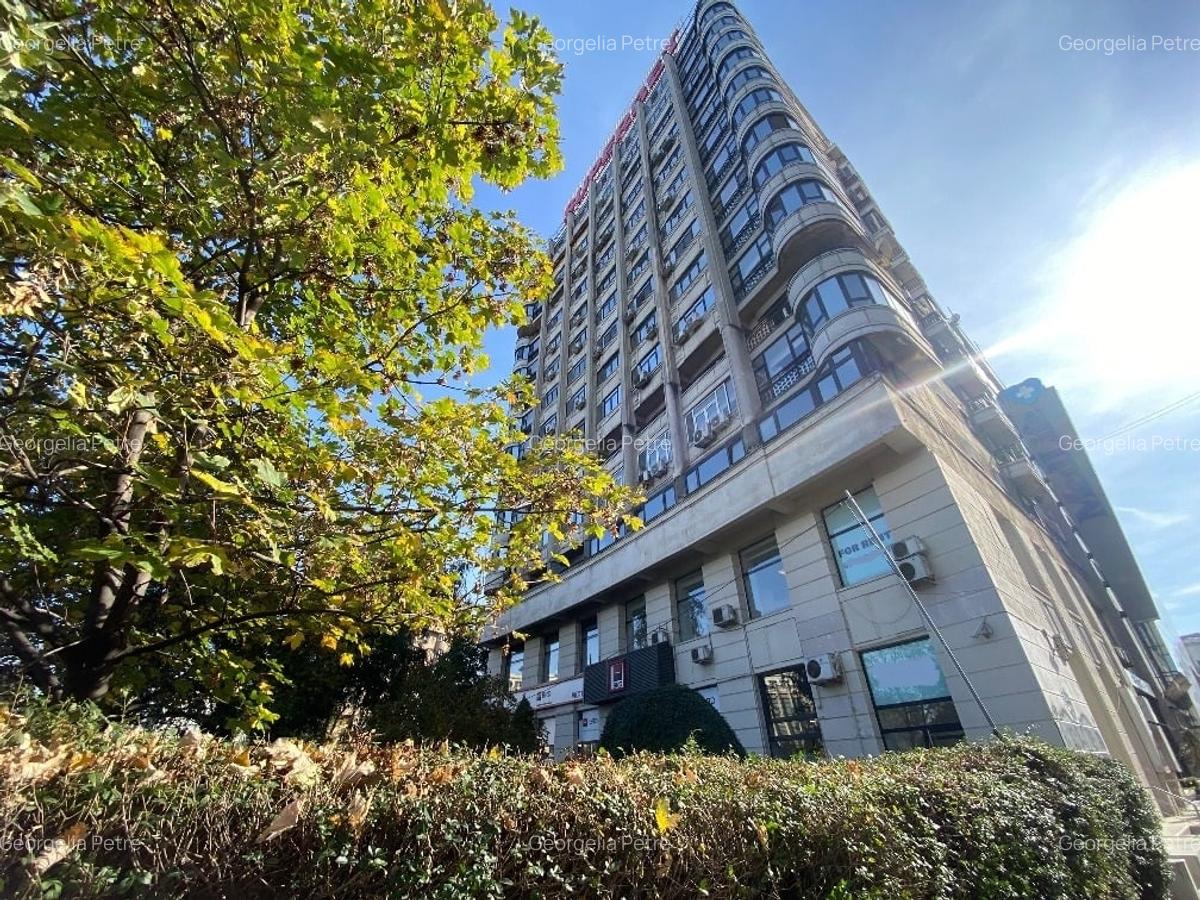 Spatiu comercial parter + mezanin Calea Victoriei - 12