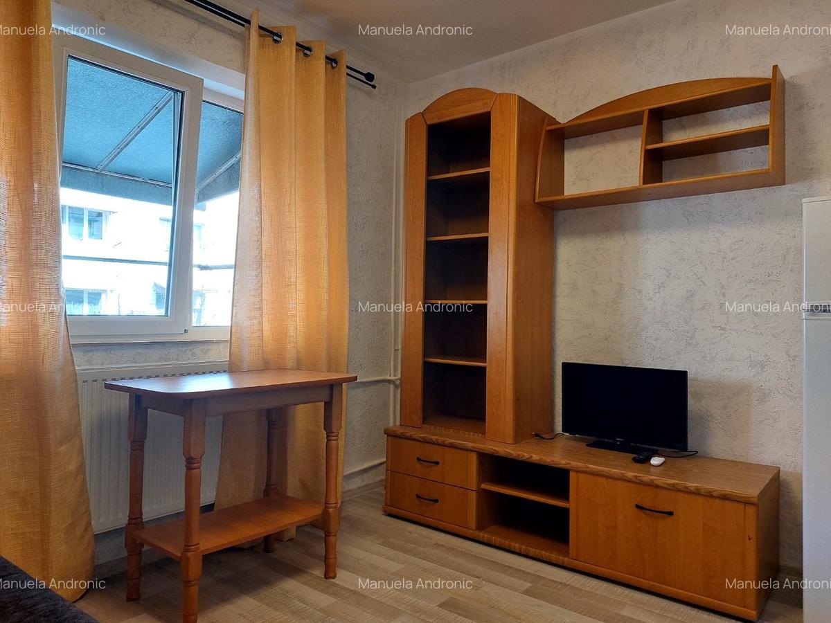 Cameră de cămin,zona Bularga,etaj 1,baie proprie - 4