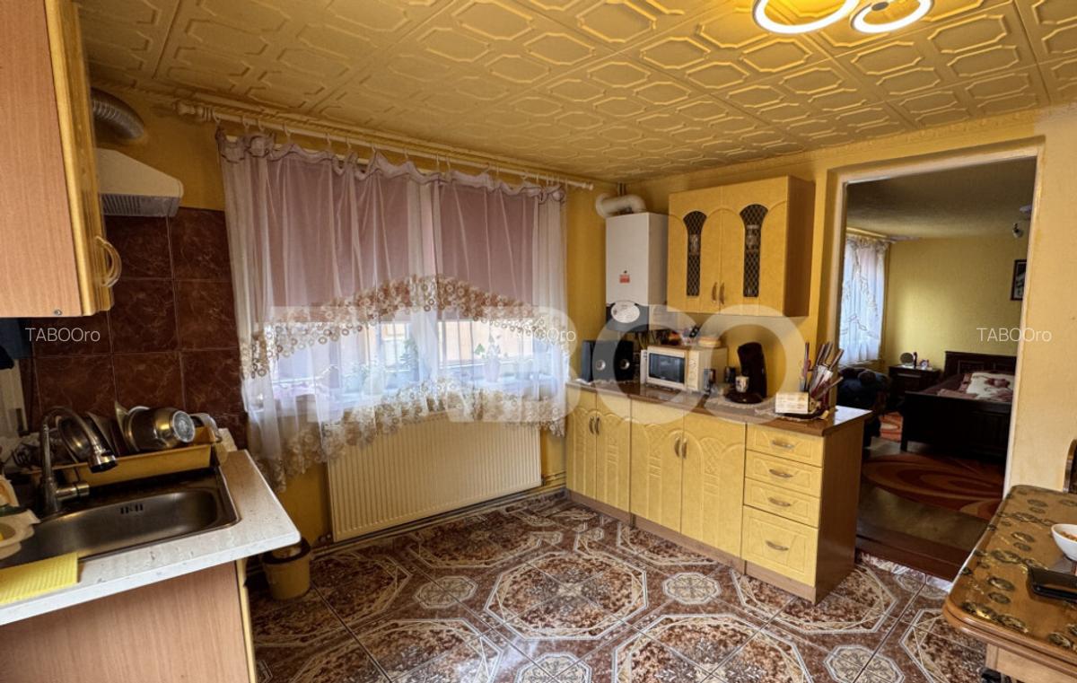 Casa de vanzare 2 camere mobilat utilata 82 mpu Gusterita Si - 4 Casa de vanzare 2 camere mobilat utilata 82 mpu Gusterita Si - 4