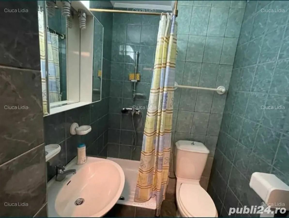 Inchiriez apartament cu 4 camere, in centru, bd Unirii - 8