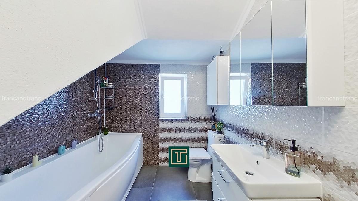 Casă nouă mobilată modern, la cheie, cu 5 camere, cu fotovoltaice, în Vinga - 13