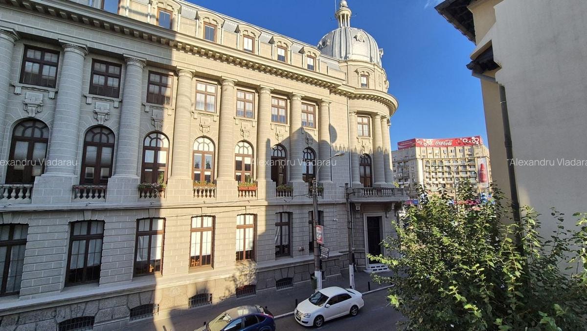 Apartament cu 3 camere 103,78 mp - piata Romana - 18