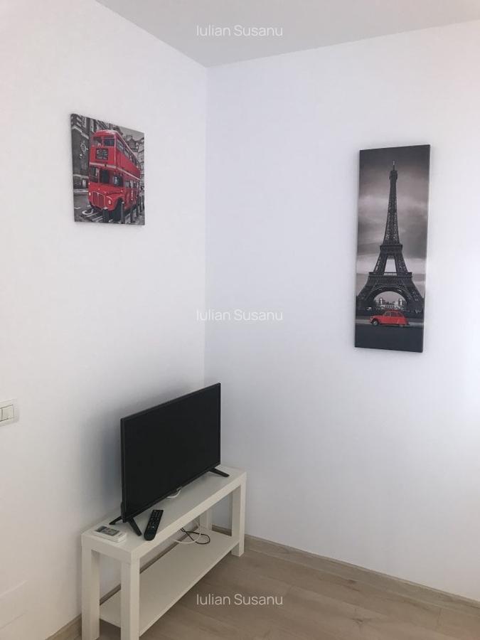 Studio cochet, Calea Calarasi - 1