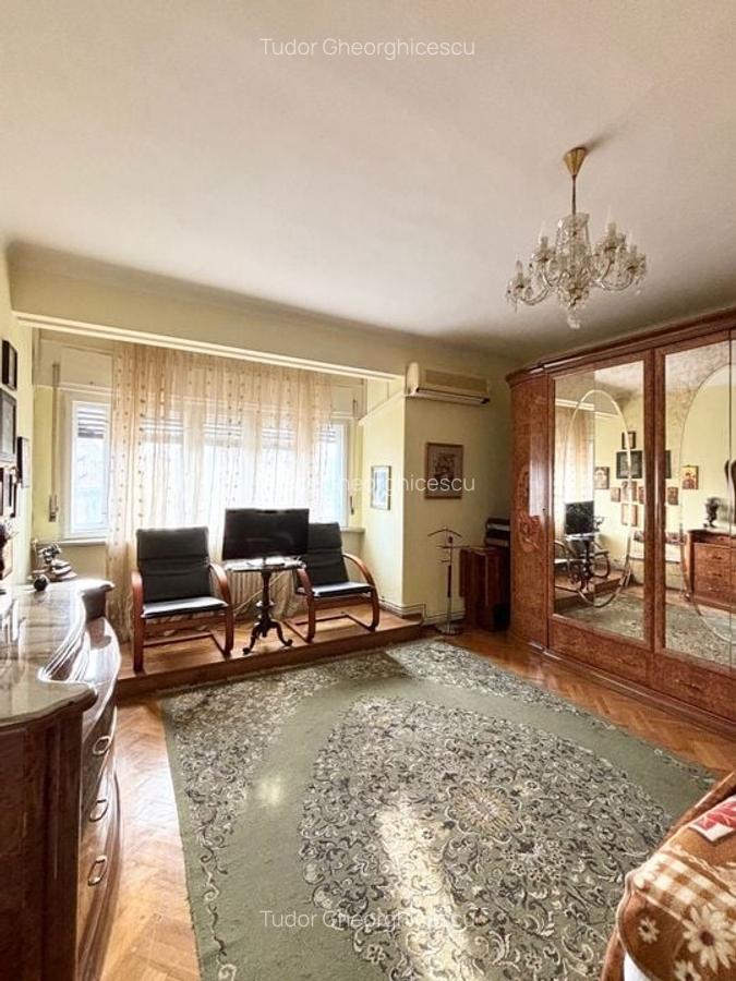 APARTAMENT CU GARAJ, IN VILA, AFLAT PE BULEVARDUL DACIA, MOBILAT SI UTILAT - 11