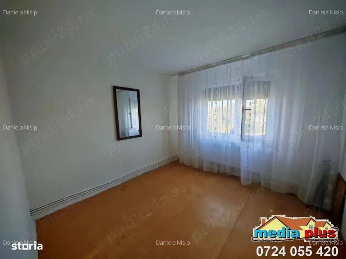 Vanzare apartament 4 camere, Micro 39 Centrala termica, hidroizola?ie, 55.000 Euro - 4