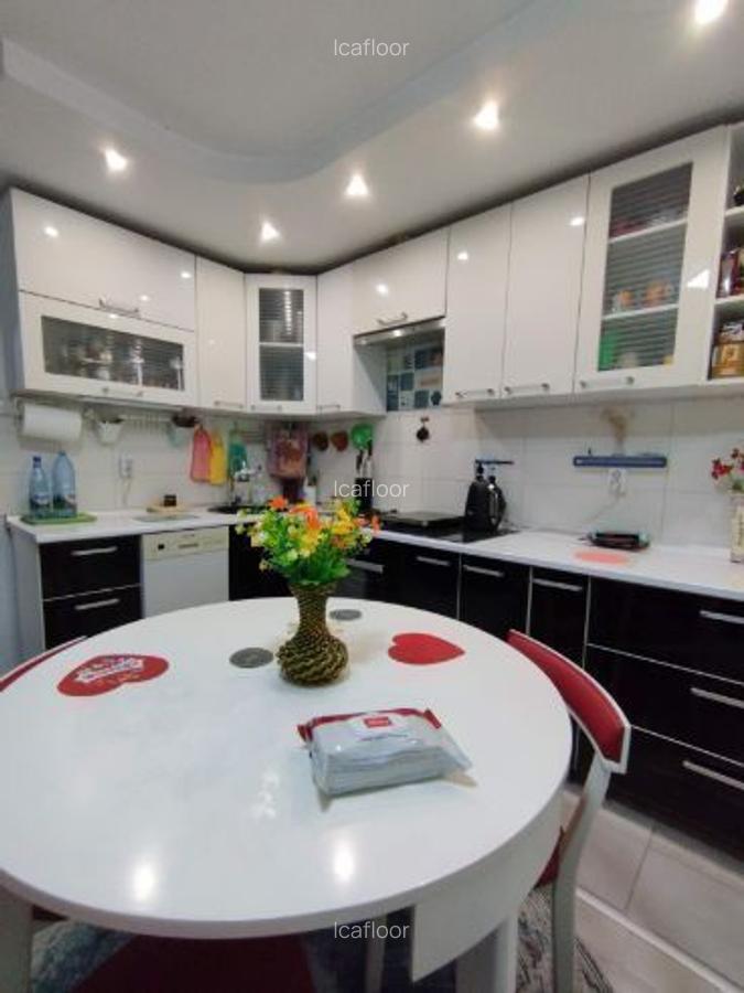VAND/SCHIMB - 2 cam dec./ Mobilat/ Central / Sector 2 / Proprietar / 128000 euro . - 7