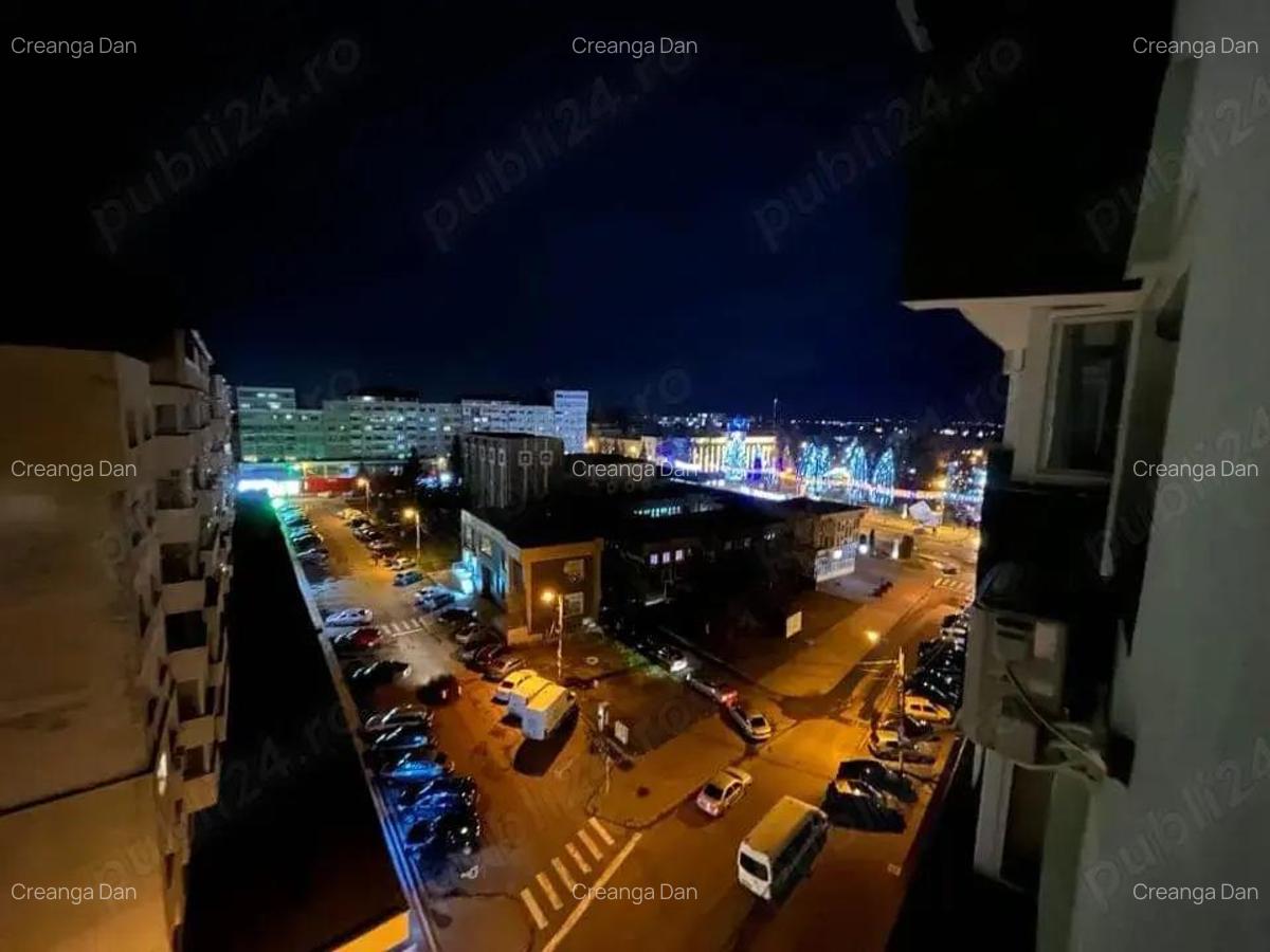 Ofer spre chirie ap 3 cam ultrcentral lux Roman ,350 euro - 3