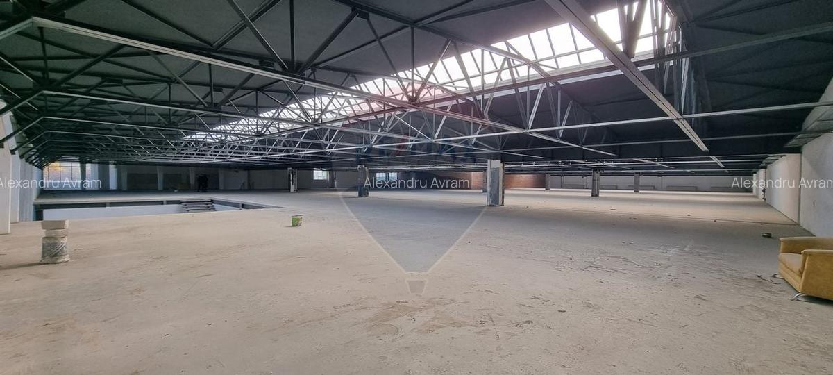 Spatiu comercial de inchiriat | 3872mp | Preciziei / Militari - 12